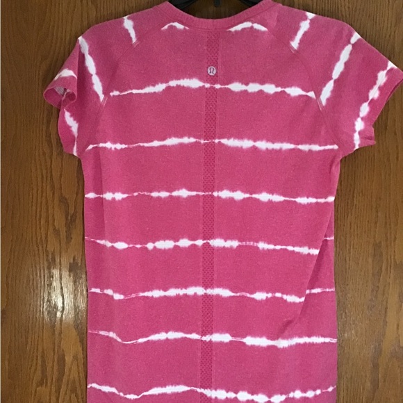 LULULEMON PINK TEE, short sleeve, round neckline - Picture 1 of 7